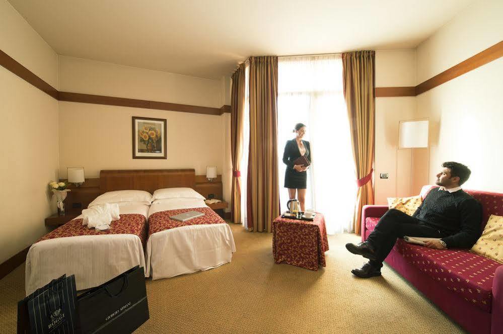 Milanore Hotel By Diva Hotels Cinisello Balsamo Esterno foto